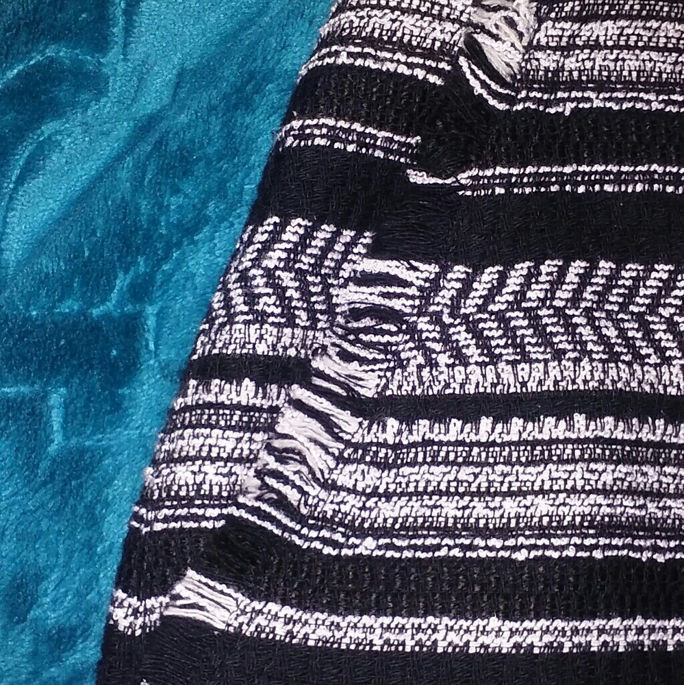 Ann Taylor Loft skirt - Picture 2 of 7
